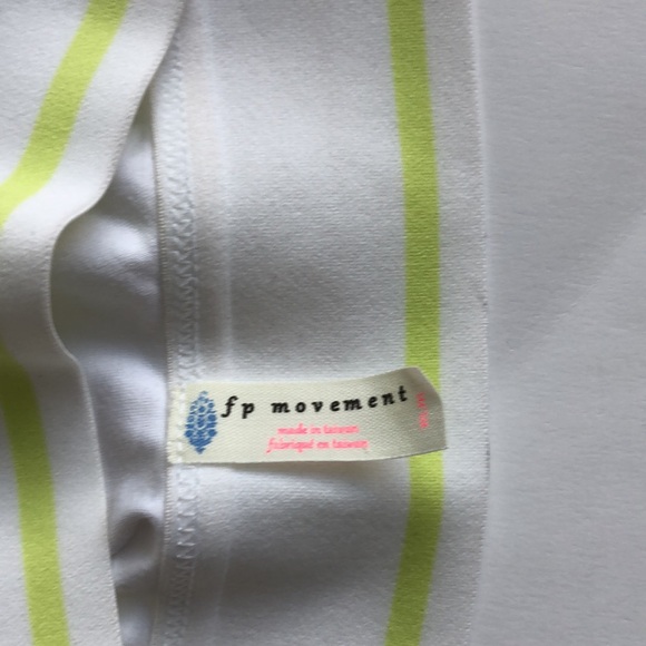 NWT Free People Movement Sanctuary White Sports Bra with Ruffles Size M - Picture 4 of 5